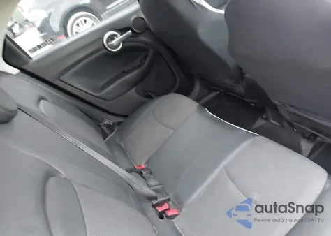 2016 Fiat 500X Trekking z USA, uszkodzony, nr VIN ZFBCFYCT3GP368774